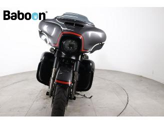 Harley-Davidson  FLHXSE CVO Street Glide 117 picture 7