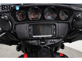 Harley-Davidson  FLHXSE CVO Street Glide 117 picture 25