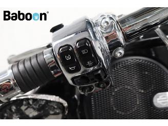 Harley-Davidson  FLHXSE CVO Street Glide 117 picture 24
