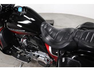 Harley-Davidson  FLHXSE CVO Street Glide 117 picture 33