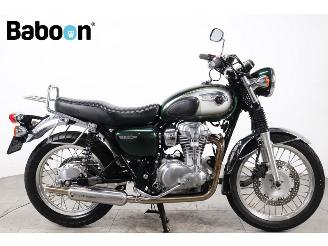 damaged motor cycles Kawasaki W 800  2011/4