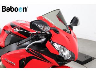 Honda CBR 1000 RR Fireblade picture 9