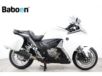 Unfall Kfz Motorrad Honda VFR 1200 F DCT C-ABS 2011/3