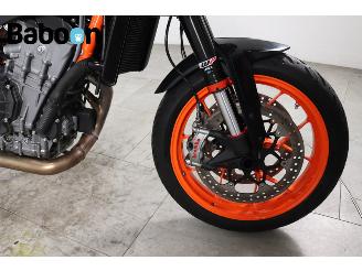 KTM  890 Duke R ABS picture 19
