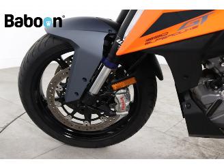 KTM  1290 Super Duke GT ABS picture 21