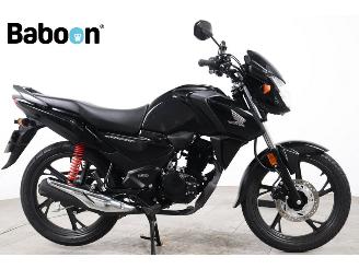 krockskadad bil motor Honda CB 125 F 2026/5