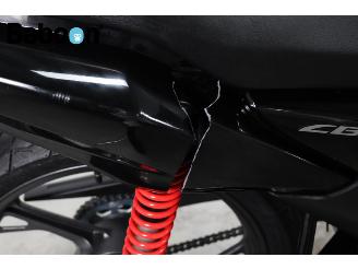 Honda CB 125 F picture 23
