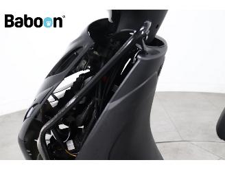 Piaggio  Zip 45KM picture 11