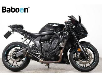 krockskadad bil motor Yamaha  YZF-R7 2021/12