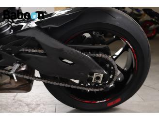 Yamaha  YZF-R1 picture 18