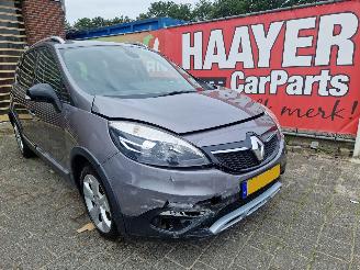 Schadeauto Renault Scenic 1.5 dci bose AUTOMAAT 2014/2