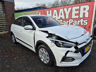 damaged passenger cars Hyundai I-20 1.0 t-gdi comfort 2019/4