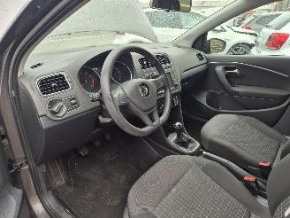 Volkswagen Polo 1.2 tsi comfortline picture 8