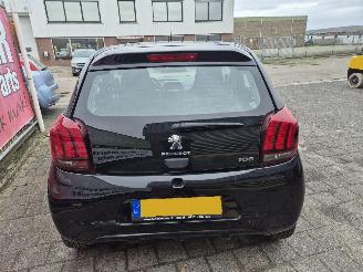 Peugeot 108 1.0 e-VTI Allure Key Less picture 4