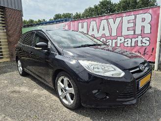 uszkodzony samochody osobowe Ford Focus 1.6 TDCI Econetic lease trend 2013/11