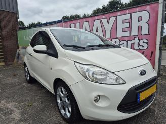 krockskadad bil auto Ford Ka 1.2 titanium x start/stop 2011/4