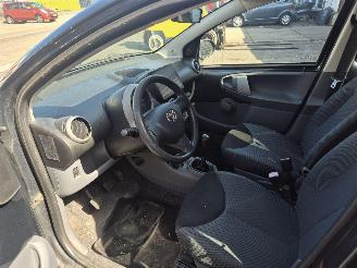 Toyota Aygo 1.0 12v picture 9