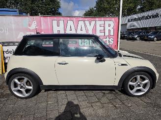 Mini Cooper 1.6 cooper chill picture 2