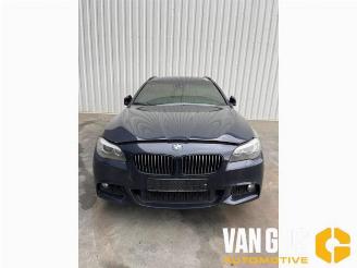 Vrakbiler auto BMW 5-serie 5 serie Touring (F11), Combi, 2009 / 2017 535i 24V TwinPower Turbo 2010/10