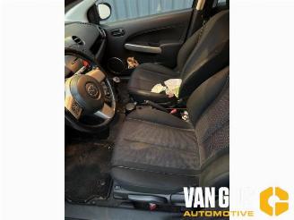 Mazda 2 2 (DE), Hatchback, 2007 / 2015 1.3 16V S-VT High Power picture 17