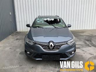 demontáž osobní automobily Renault Mégane Megane IV Estate (RFBK), Combi 5-drs, 2016 1.5 Energy dCi 110 2017/5