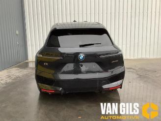 rozbiórka samochody osobowe BMW iX iX (I20), SUV, 2021 xDrive40 77 kWh 2023/5