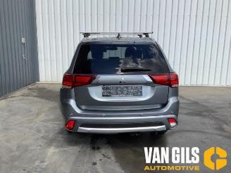 demontáž osobní automobily Mitsubishi Outlander Outlander (GF/GG), SUV, 2012 / 2022 2.0 16V PHEV 4x4 2016/12
