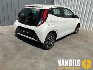 Toyota Aygo Aygo (B40), Hatchback, 2014 1.0 12V VVT-i picture 3