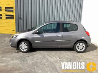 Autoverwertung Renault Clio Clio III (BR/CR), Hatchback, 2005 / 2014 1.2 16V TCe 100 2010/8
