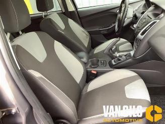 Ford Focus Focus 3 Wagon, Combi, 2010 / 2020 1.0 Ti-VCT EcoBoost 12V 125 picture 13