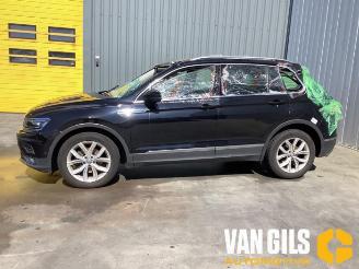 Salvage car Volkswagen Tiguan Tiguan (AD1), SUV, 2016 / 2024 1.5 TSI 16V Evo BlueMotion Technology 2019/7