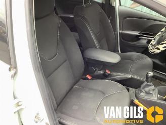 Renault Clio Clio IV Estate/Grandtour (7R), Combi 5-drs, 2012 / 2021 0.9 Energy TCE 12V picture 12