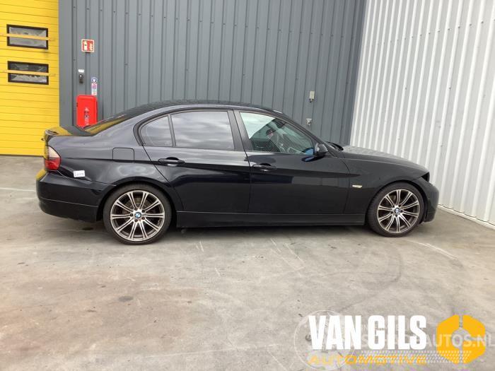 BMW 3-serie 3 serie (E90), Sedan, 2005 / 2011 320i 16V