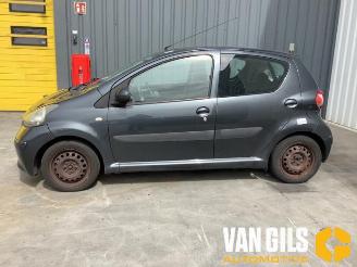 Vrakbiler auto Toyota Aygo Aygo (B10), Hatchback, 2005 / 2014 1.0 12V VVT-i 2008/4