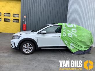 rozbiórka samochody osobowe Volkswagen Taigo Taigo, SUV, 2021 1.0 TSI 110 12V 2022/10