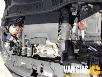 Peugeot 208 208 II (UB/UH/UP), Hatchback 5-drs, 2019 1.2 Vti 12V PureTech 100 picture 8