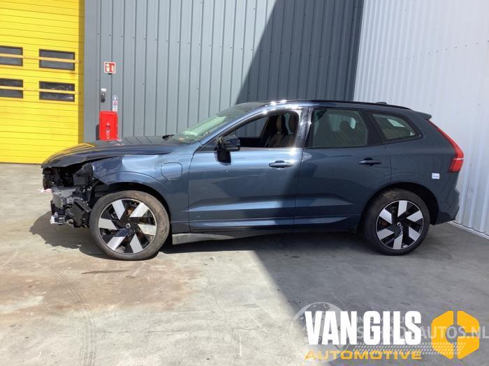 Volvo Xc-60 XC60 II (UZ), SUV, 2017 2.0 T6 16V Recharge, Twin Engine AWD