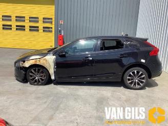 Volvo V-40 V40 (MV), Hatchback 5-drs, 2012 / 2019 1.5 T3 16V Geartronic picture 1