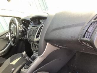 Ford Focus 1.0 Ti-VCT EcoBoost, benzine picture 13