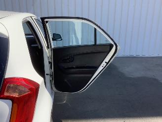 Kia Picanto 1.0 12V Hatchback  Benzine 998cc 51kW (69pk) picture 12