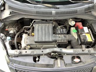 Suzuki Swift 1.3 VVT 16V Hatchback  Benzine picture 18