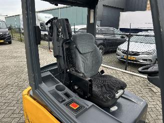 Jungheinrich  EFG 220 330ZZ picture 15