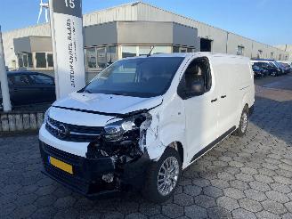 uszkodzony samochody ciężarowe Opel Vivaro 2.0 CDTI autom. L2H1 2020/11