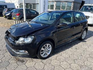 Voiture accidenté Volkswagen Polo 1.0 First Edition 2014/8