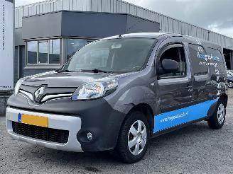 damaged commercial vehicles Renault Kangoo 1.5 dCi 90 Energy Luxe Maxi 2017/4