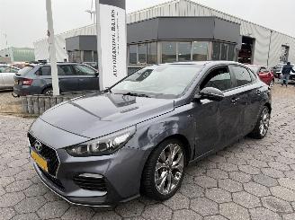 Schadeauto Hyundai I-30 Fastback 1.4 T-GDI N Line 2019/12