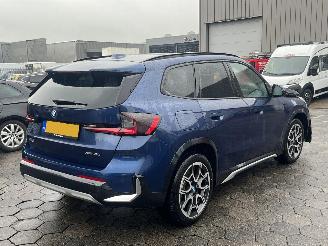 Damaged car BMW iX1 xDrive30 Launch Edition 67 kWh 2024/1