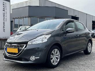 škoda osobní automobily Peugeot 208 1.2 PureTech Style Pack 2015/1