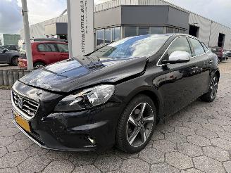  Volvo V-40 1.6 T3 R-Design 2014/5