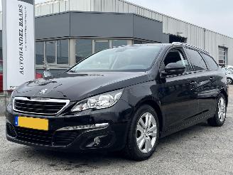 škoda osobní automobily Peugeot 308 SW 1.2 PureTech Blue Lease Executive 2016/7